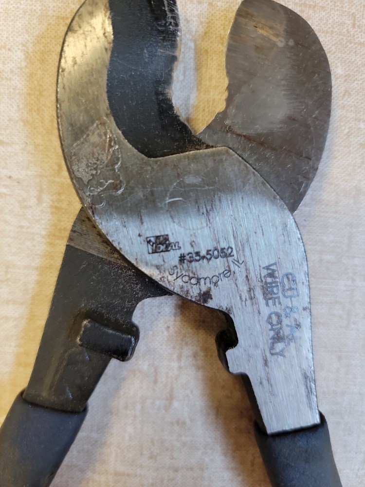 Ideal 35-5052 9-1/2" Cable Cutter -pre owned