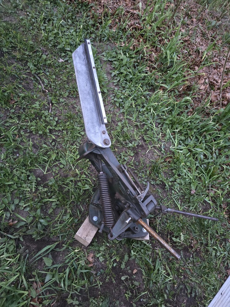 Western White Flyer Trap Machine