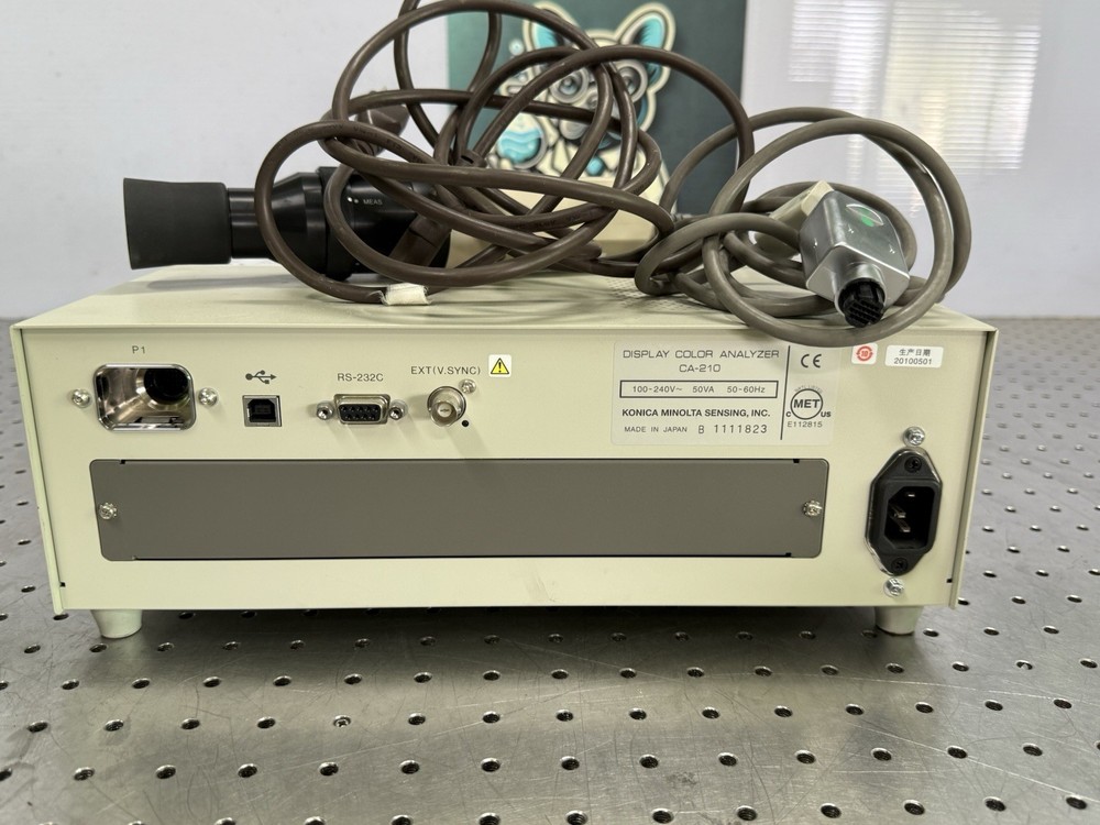 Konica Minolta CA-210 Color Analyzer + CA-P12 Probe – Power On, Values OK