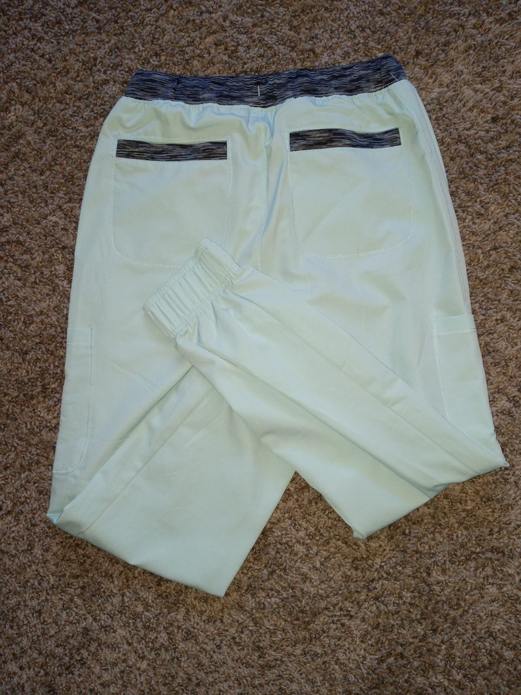 Dickies Dynamix Women's Scrub Top & Jogger Pants - SET