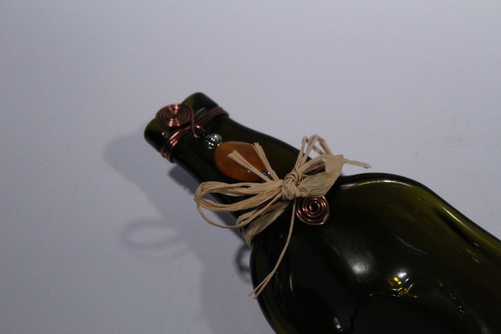 Wine Bottle Snack-n-Serve