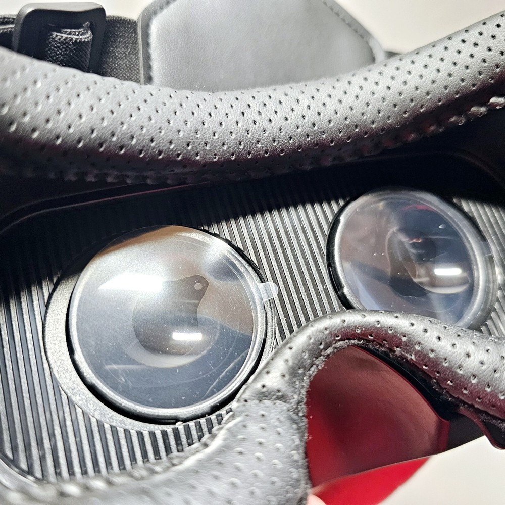 VR Shinecon Virtual Reality Glasses Android, IOS, Windows Phones New Open Box