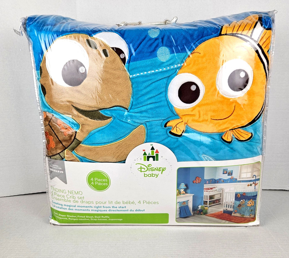 Disney Nemo 4 Piece Crib Bedding Set