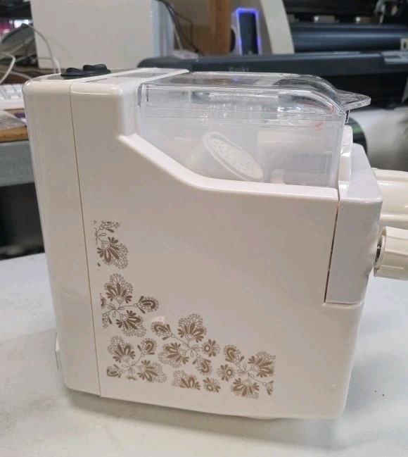 CJC Automatic Household Noodle Maker with accessories MTJ-168D