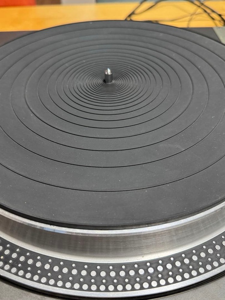 Technics SL-1100 Direct Drive Record Player Turntable JP