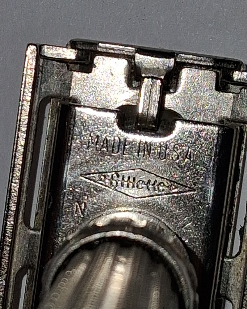 Gillette Slim Adjustable N-2