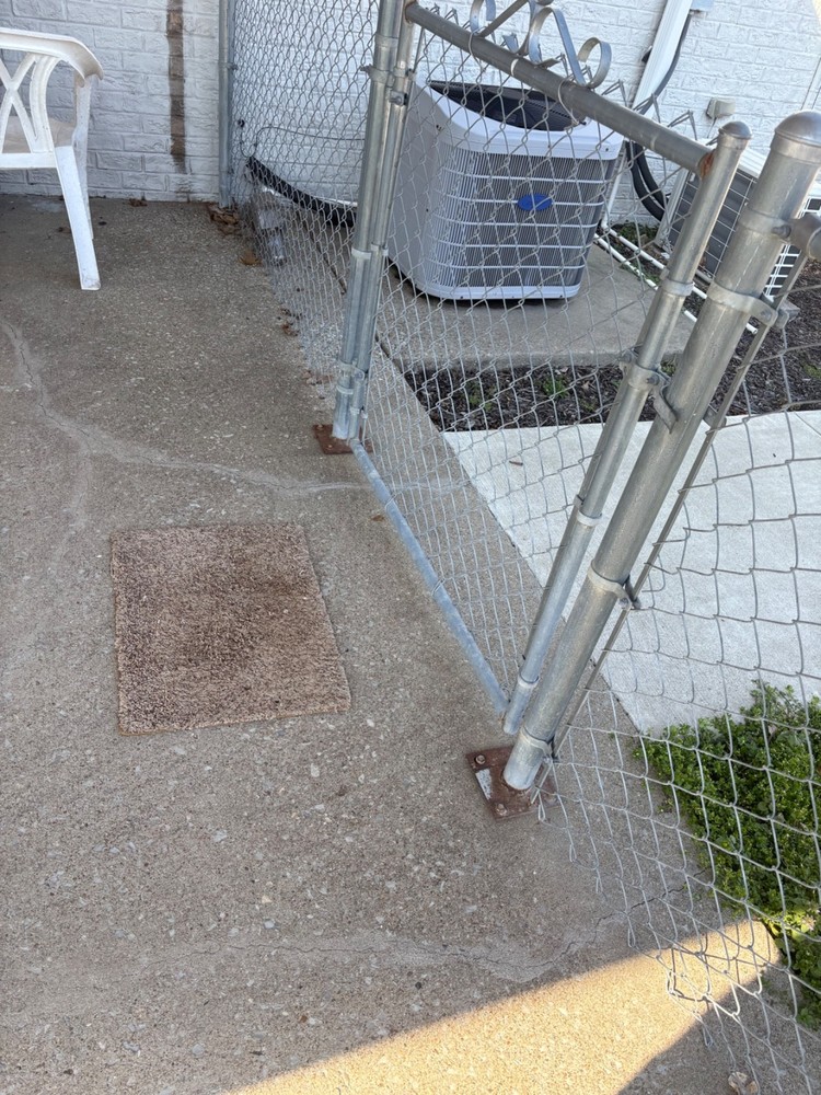 chain link fence