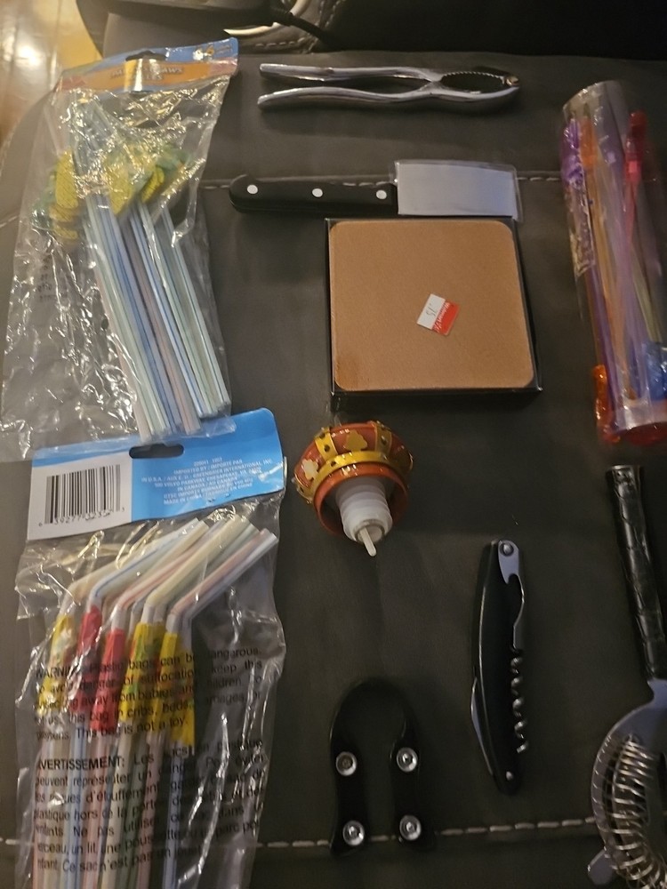 Bar & Wine Lot With 12 Items