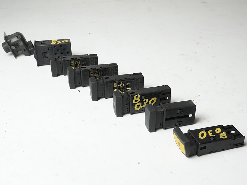 2003 - 2005 Land Rover Freelander Dimmer Light Ac Defrost Mirror Adjust Switchs