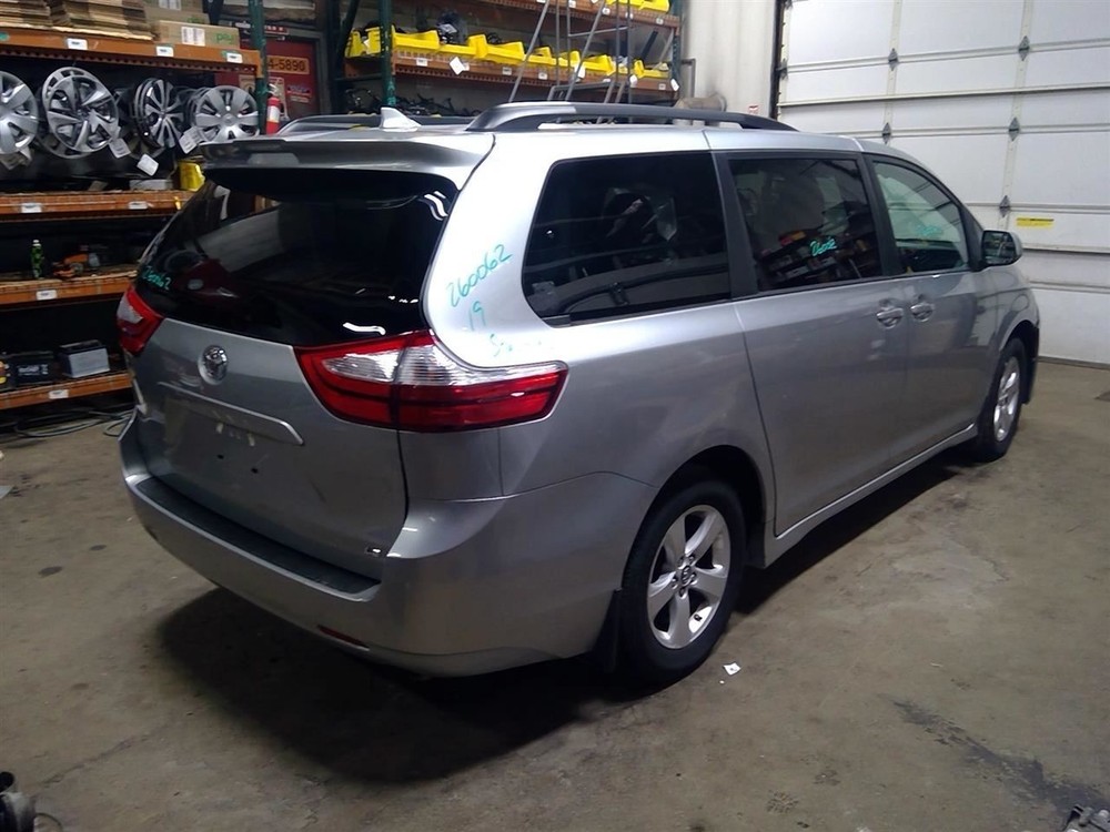 Network Gateway Control Module Right Hand Dash Fits 18-20 SIENNA 89111-08020