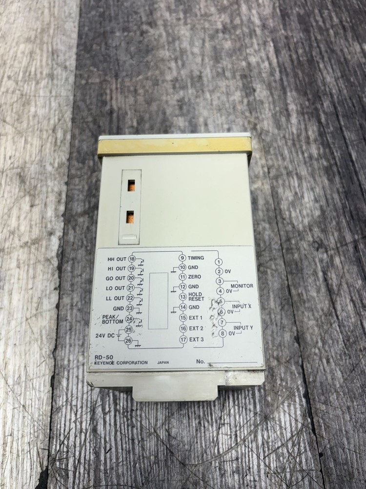 KEYENCE RD SERIES ANALOG SENSOR CONTROLLER RD-50E
