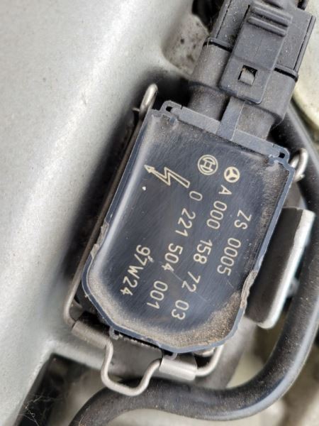 SL600 1998 Front Door Switch 558920