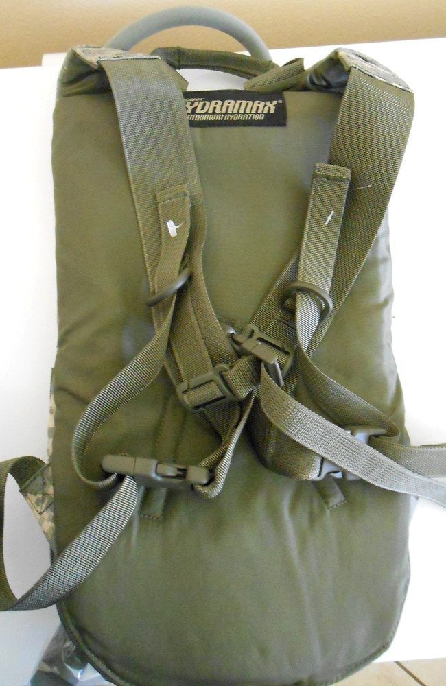 Hydramax Max 120 oz Hydration Pack Digital Camo w/Bladder - NWT