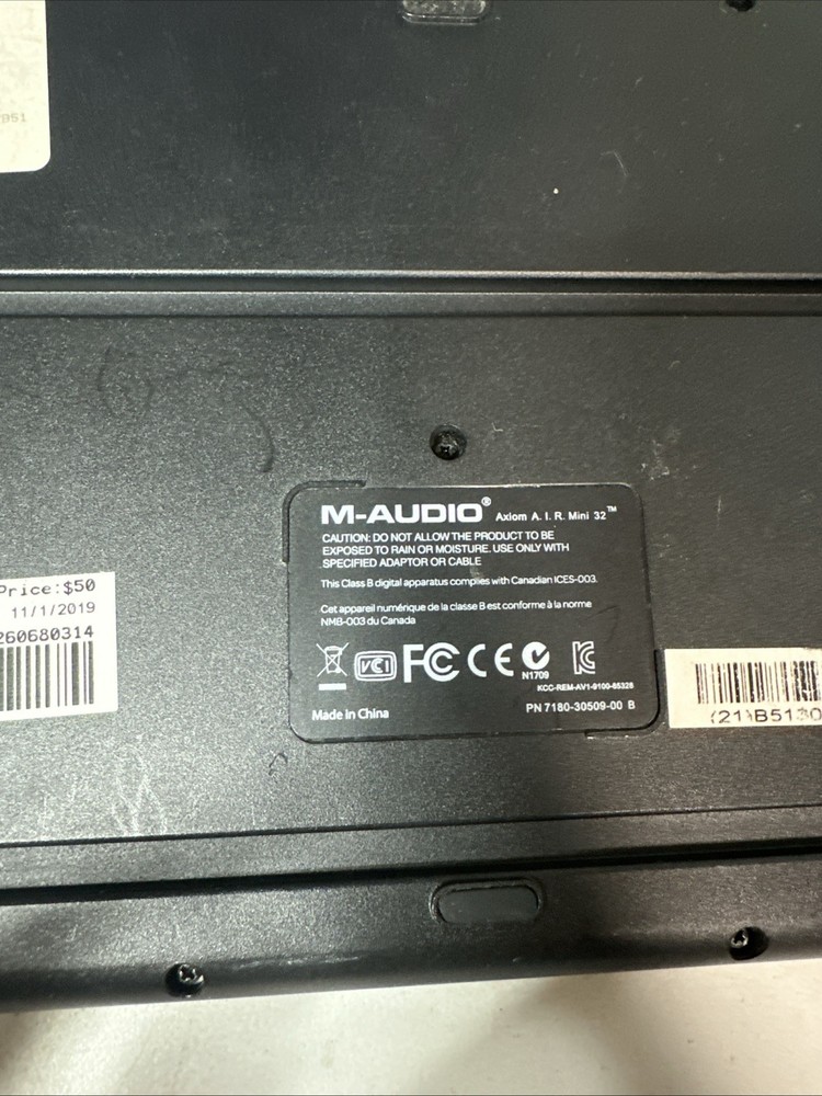 Axiom AIR Mini 32 USB MIDI Keyboard