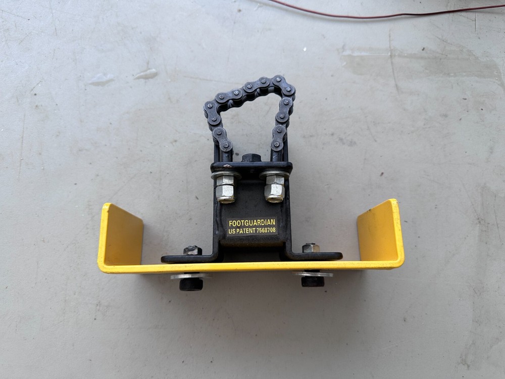 FootGuardian for Pallet Jacks