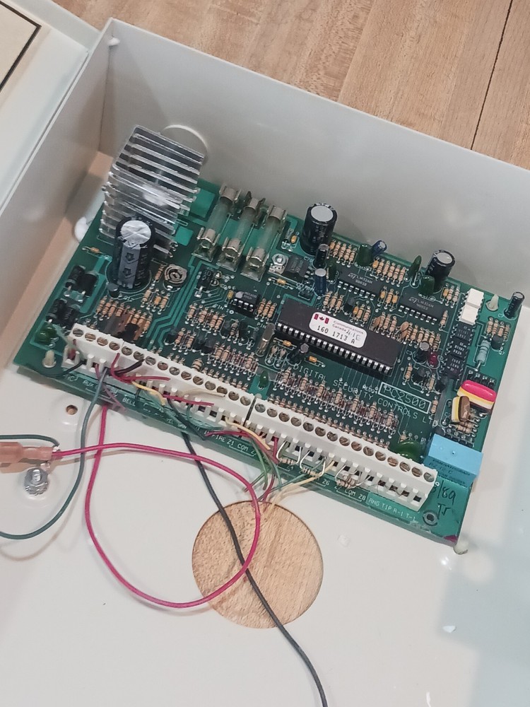 Emergency Networks 200 Security Systems Parts/ Not tested