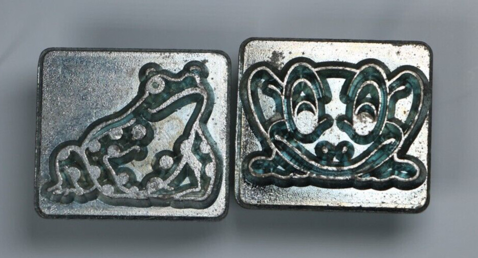 2 Frog or Toad  Craftool Leather Stamping Tools  8215, 8223