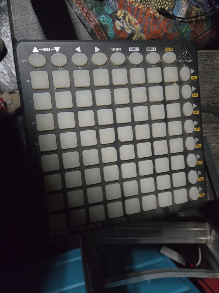 Behringer CMD TOUCH TC64 Clip Launch Controller with 64 Buttons and Multi-Color