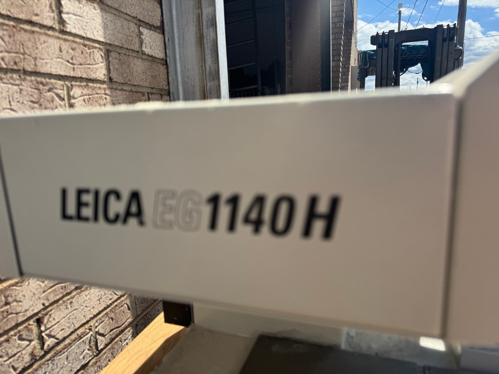 Leica EG1140 H Paraffin Embedding Center Powers On