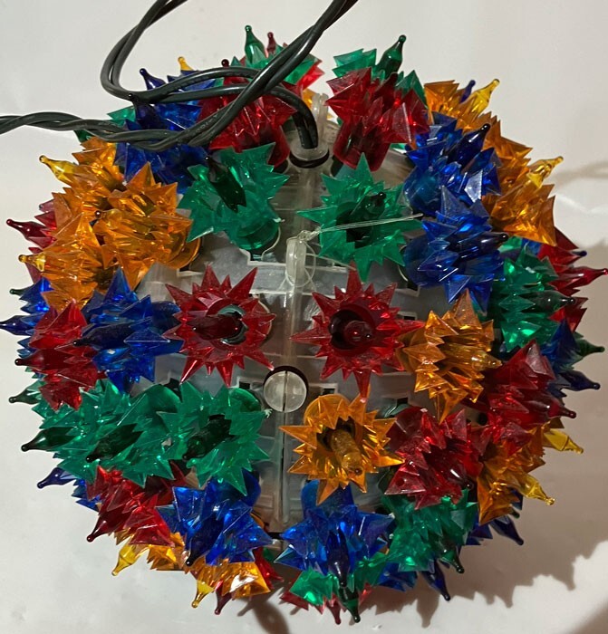 VINTAGE GE HOLIDAY CLASSICS 6” SUPER SPHERE 100 LIGHTS