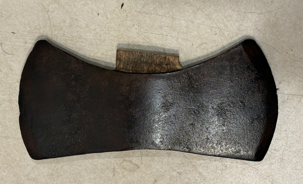 Vintage Unmarked Double bit Axe Head 4lb 6oz.
