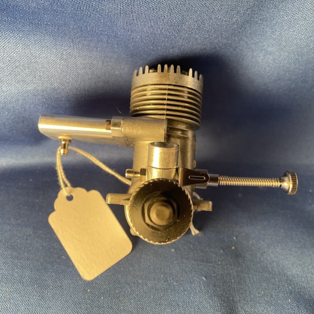 OS MAX 30 C/L WITH T-MUFFLER EXCELLENT #127