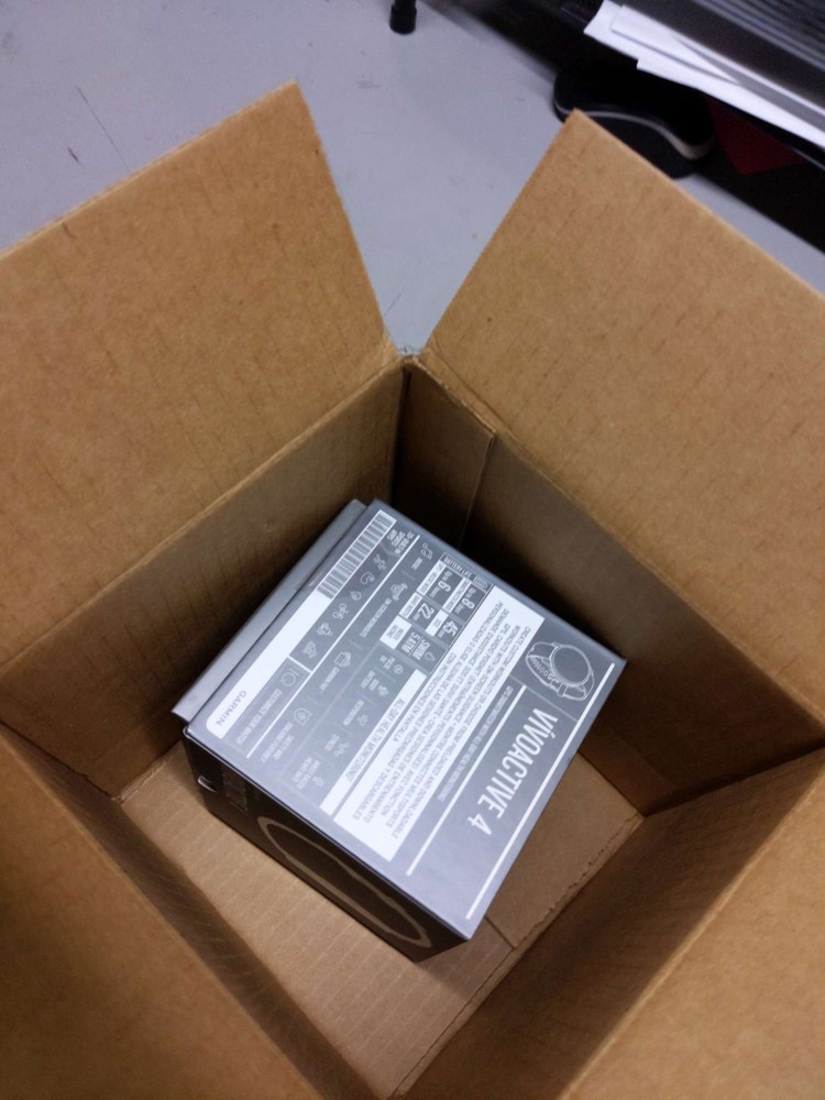Garmin vívoactive 4 GPS Smartwatch – Open-box