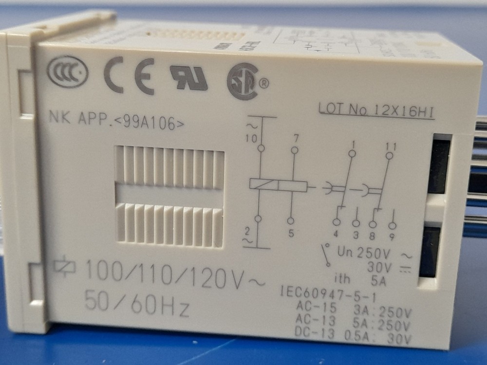 OMRON H3CR-HRL Solid State Power Off-Delay Timer