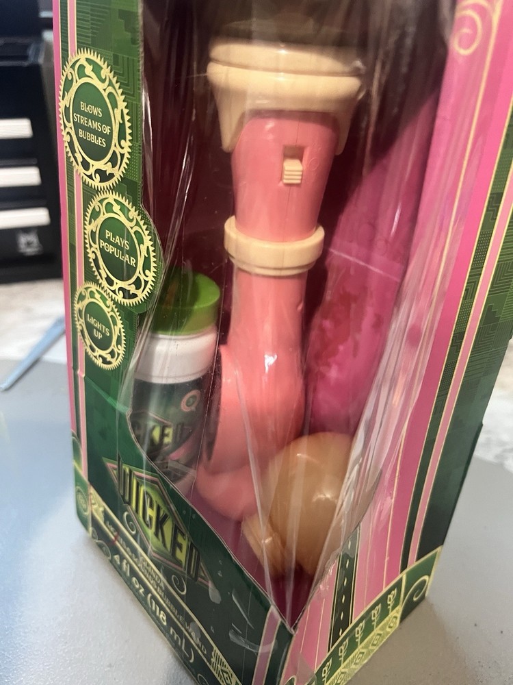 Wicked Glinda's Bubble Wand