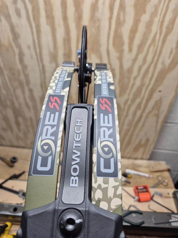 Bowtech Core Ss 70lbs Mathews Hoyt