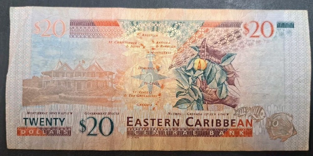 (2015) Eastern Caribbean 20 Dollars P53b NP122135