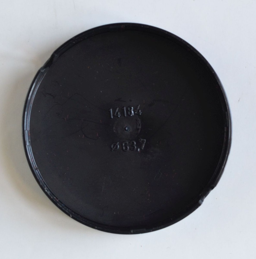 Leitz 14184 Plastic Front Lens Cover (Authentic, Genuine & Original)