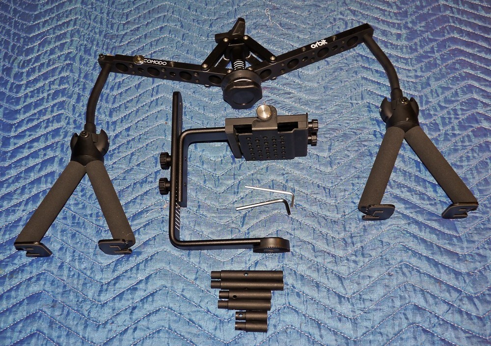 Comodo Orbit Handheld Gimbal Stabilization Rig