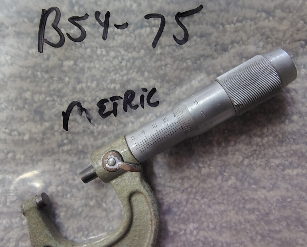 VINTAGE METRIC MICROMETER 0-25mm