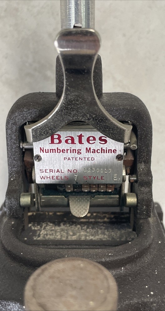 VNTG BATES NUMBERING MACHINE STANDARD MOVEMENT 7 WHEELS STYLE E W/CAST IRON BASE