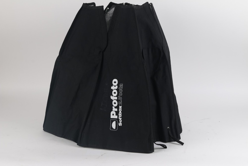 Profoto 2.3' Octa Softbox W/ Rods Interior Exterior Diffuser and Bag
