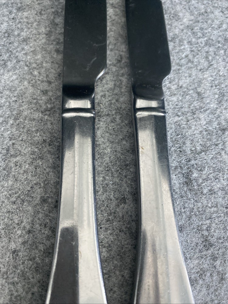 2 pcs Heritage Mint Saffrano Dinner Forks Flatware 18/10 Stainless
