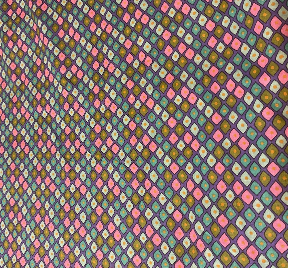 1 Yard Diamond Pattern 44” Wide 100% Cotton