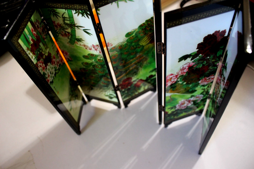 MINI 6 PANEL FOLDABLE ROOM DIVIDER IN BOX BEAUTIFUL PEACOCK