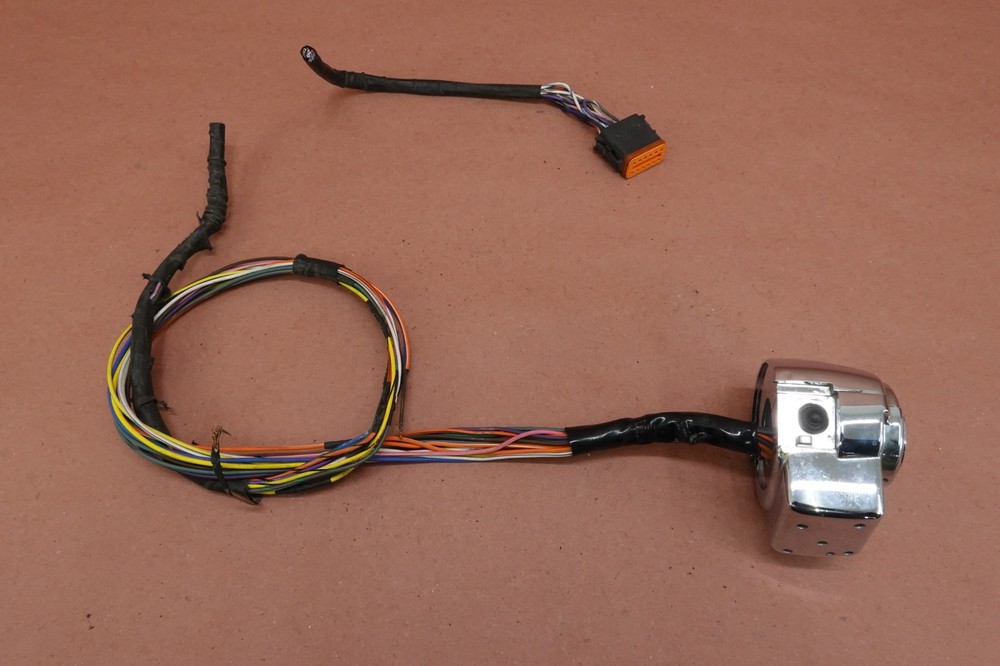 2000-2006 Harley Davidson Electra Glide LEFT HAND CHROME SWITCH
