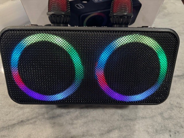 Fansbe Tech Wireless Bluetooth Karaoke Machine NEW (OPEN BOX)