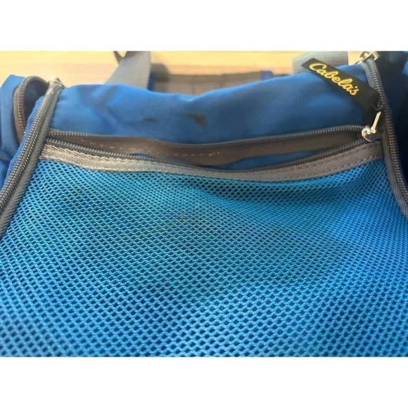 Cabela's duffel Bag