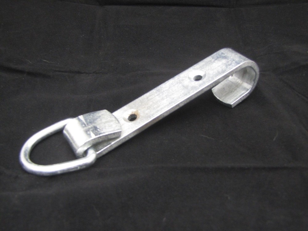 Scenic Bottom Hanger Iron