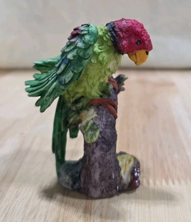 Parrot 3 Inch Figurine