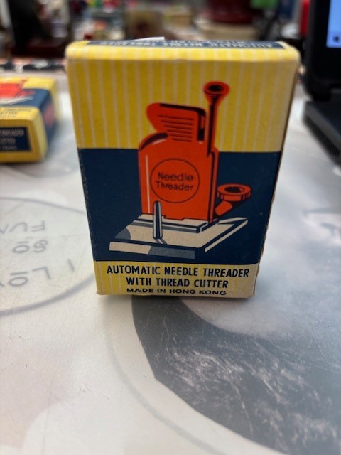 Vintage Automatic Needle Threader