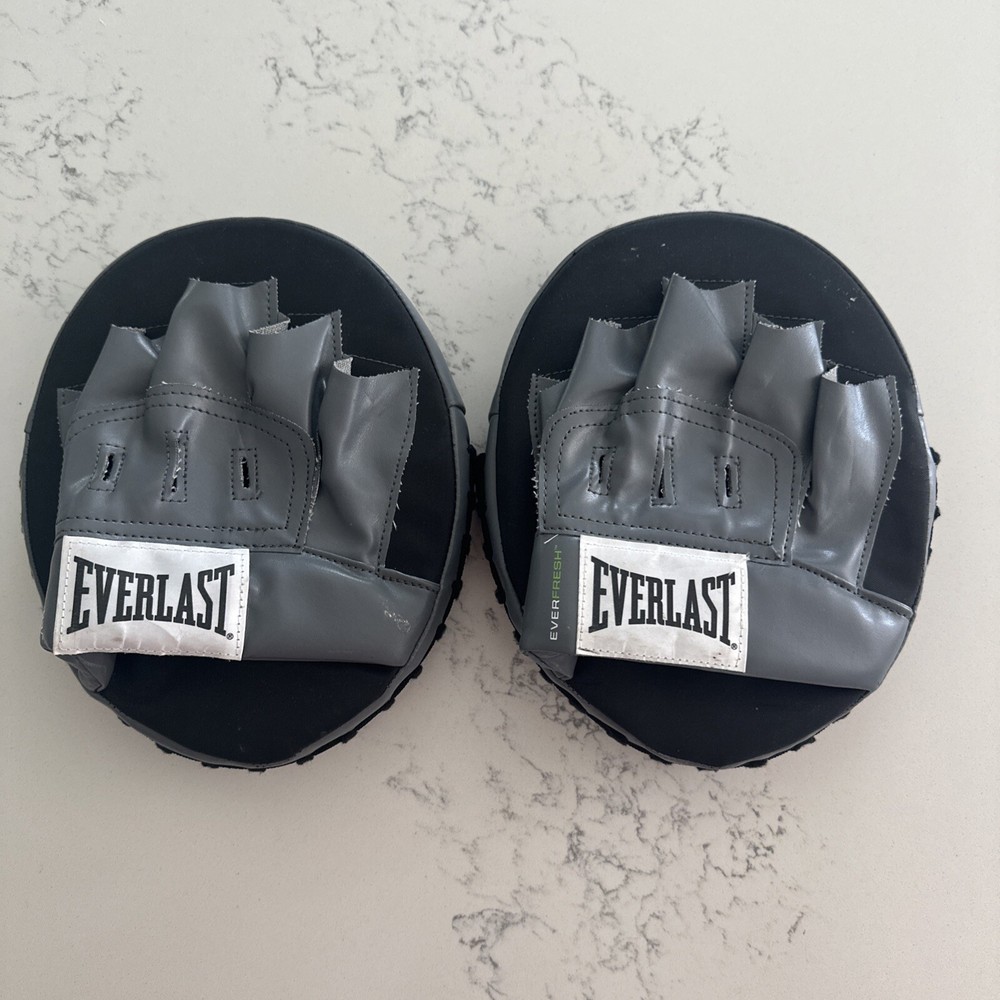 Everlast Boxing Punch Mitts | Engineered for Mitt Work | Level 1 | Gently Used