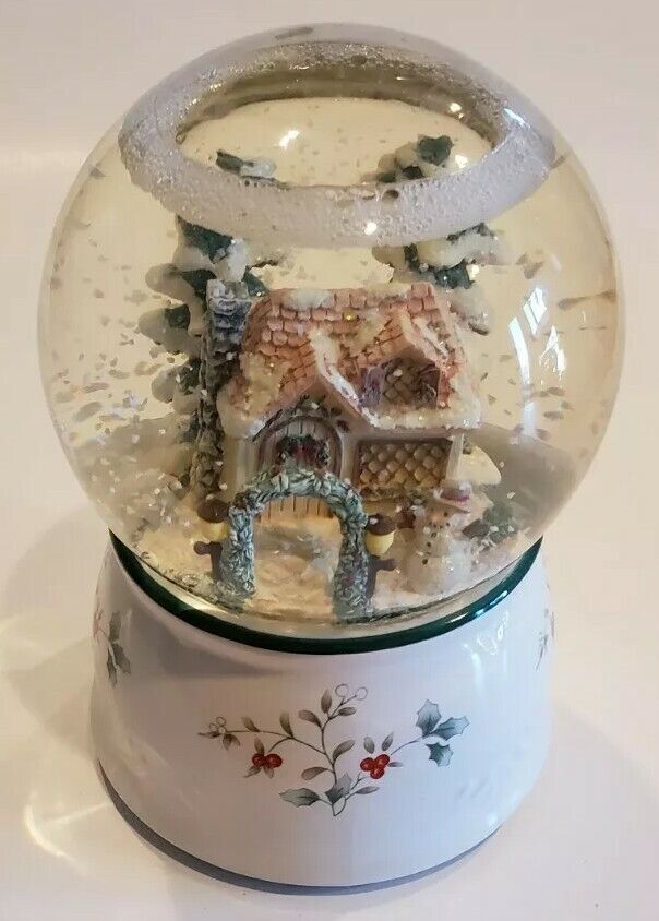 House In Winter Snow Globe, 7"