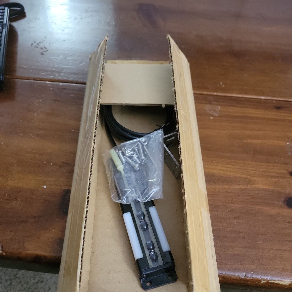 Banner Engineering PVD100Q-76605 Photoelectric Array Sensor