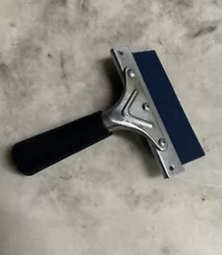 Blue Max Squeegee