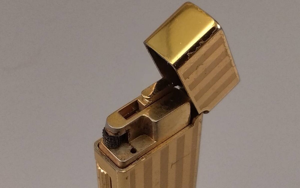 SK-8 Fully Working Valentino Lighter Gold Line